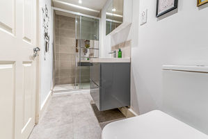 Photo 16- click for photo gallery